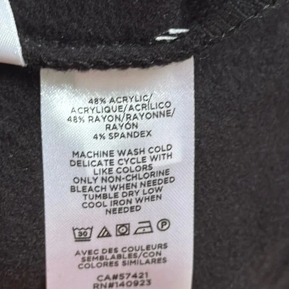 🎉HP🎉 Lou & Grey Scoop Neck Romper 💗 Black - Picture 15 of 15